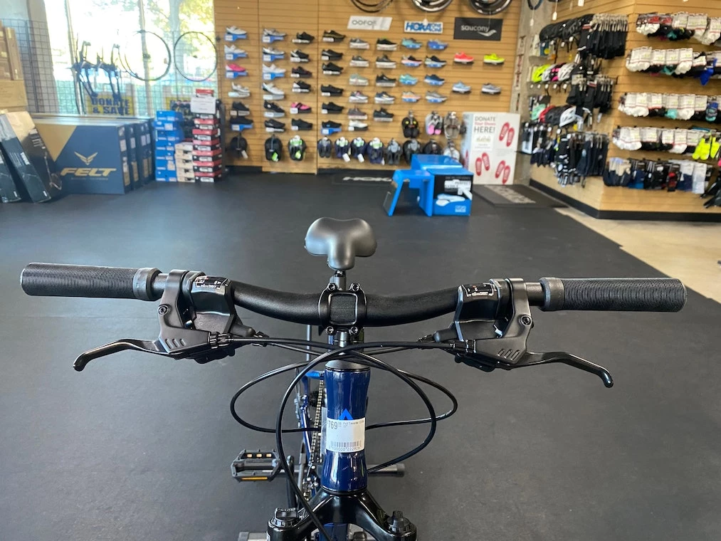 Fuji Traverse 1.5 Blue 2022 11 Fuji Traverse 1.5 Blue 2022 - Image 9