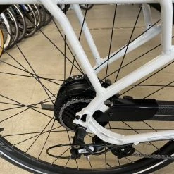 Fuji E-Crosstown LS - White 2021 -Fuji Sales Store 12xkFWcYWDoUseVBcfqabvC1Q