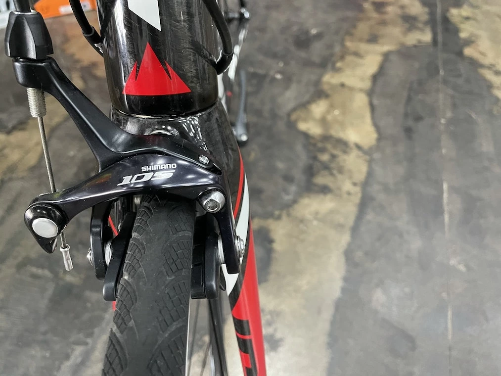 Fuji Altamira 2.2 Shimano 105 - 2013 demo 7 Fuji Altamira 2.2 Shimano 105 - 2013 demo - Image 5