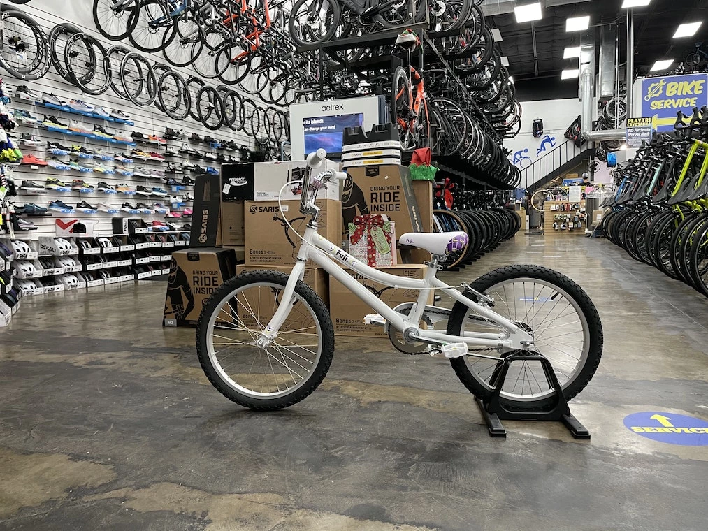 Fuji Rookie 20 ST - Pearl White 2021 4 Fuji Rookie 20 ST - Pearl White 2021 - Image 2