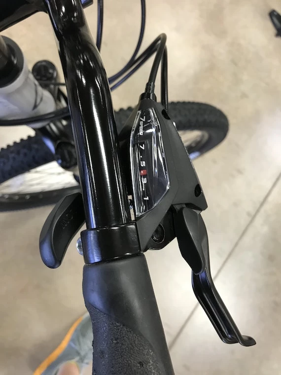 Fuji Adventure 27.5 Disc - Satin Silver 2022 8 Fuji Adventure 27.5 Disc - Satin Silver 2022 - Image 6