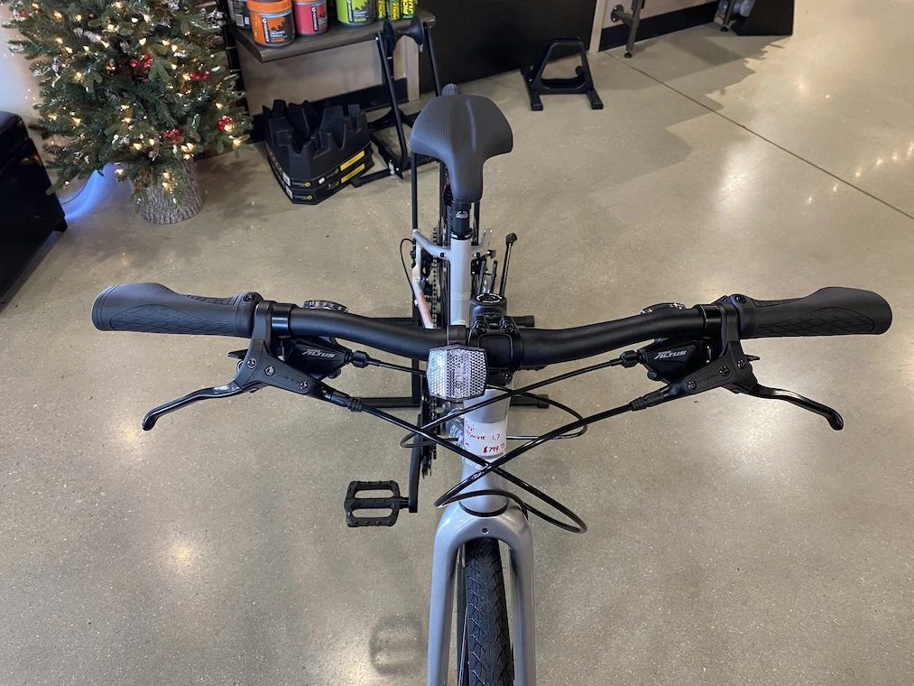 Fuji Absolute 1.7 Shimano Alivio Silver 10 Fuji Absolute 1.7 Shimano Alivio Silver - Image 8