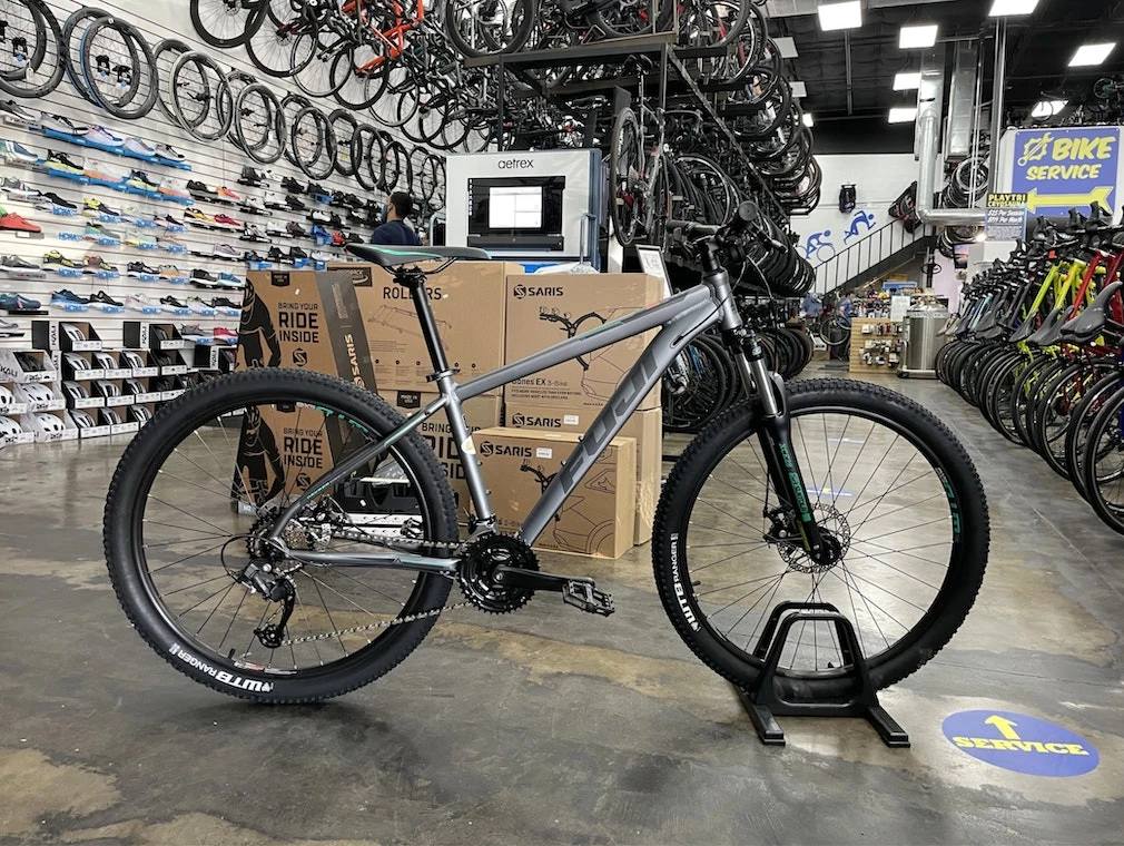 Fuji Nevada 27.5 1.9 - Satin Graphite 2021 3 Fuji Nevada 27.5 1.9 - Satin Graphite 2021