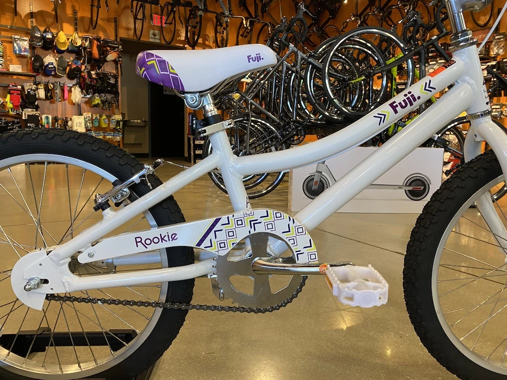 Fuji Rookie 20 ST- Pearl White 2021 5 Fuji Rookie 20 ST- Pearl White 2021 - Image 3