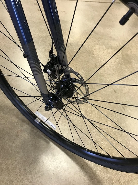 Fuji Absolute 1.9 Disc Shimano Tourney - Dark Blue 2022 10 Fuji Absolute 1.9 Disc Shimano Tourney - Dark Blue 2022 - Image 8