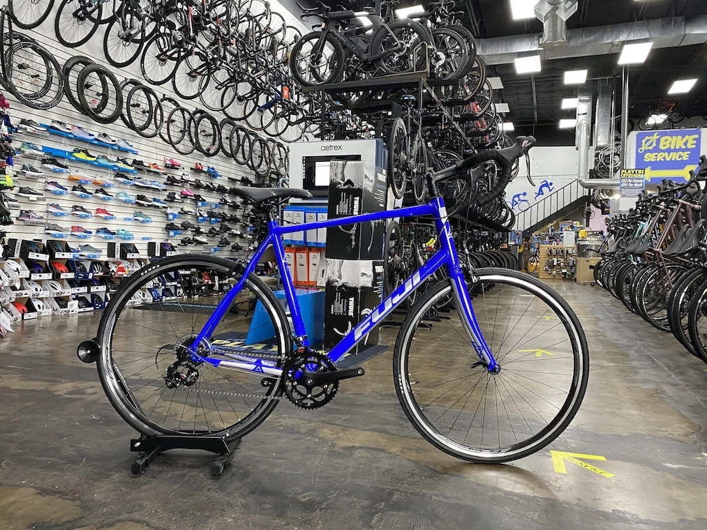 Fuji Sportif 2.5 Shimano Tourney - Electric Blue 2020 3 Fuji Sportif 2.5 Shimano Tourney - Electric Blue 2020