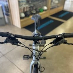 Fuji Absolute 1.7 ST - Silver 2022 18 Fuji Absolute 1.7 ST - Silver 2022 -Fuji Sales Store Dr IjR56VsVXTf5CV7eOrfJ40