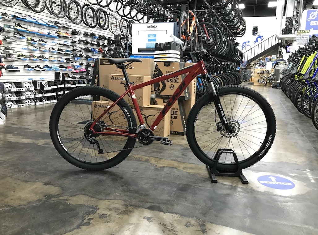 Fuji Nevada 29 1.5 - Brick Red 2021 3 Fuji Nevada 29 1.5 - Brick Red 2021