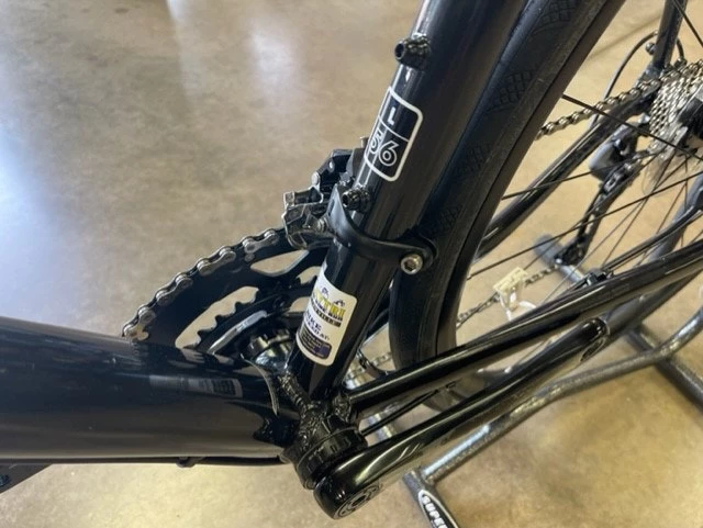 Fuji Sportif 1.1 Shimano 105 - Pearl Black/Charcoal 2022 12 Fuji Sportif 1.1 Shimano 105 - Pearl Black/Charcoal 2022 - Image 10