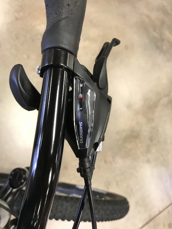 Fuji Adventure 27.5 Disc - Satin Silver 2022 9 Fuji Adventure 27.5 Disc - Satin Silver 2022 - Image 7