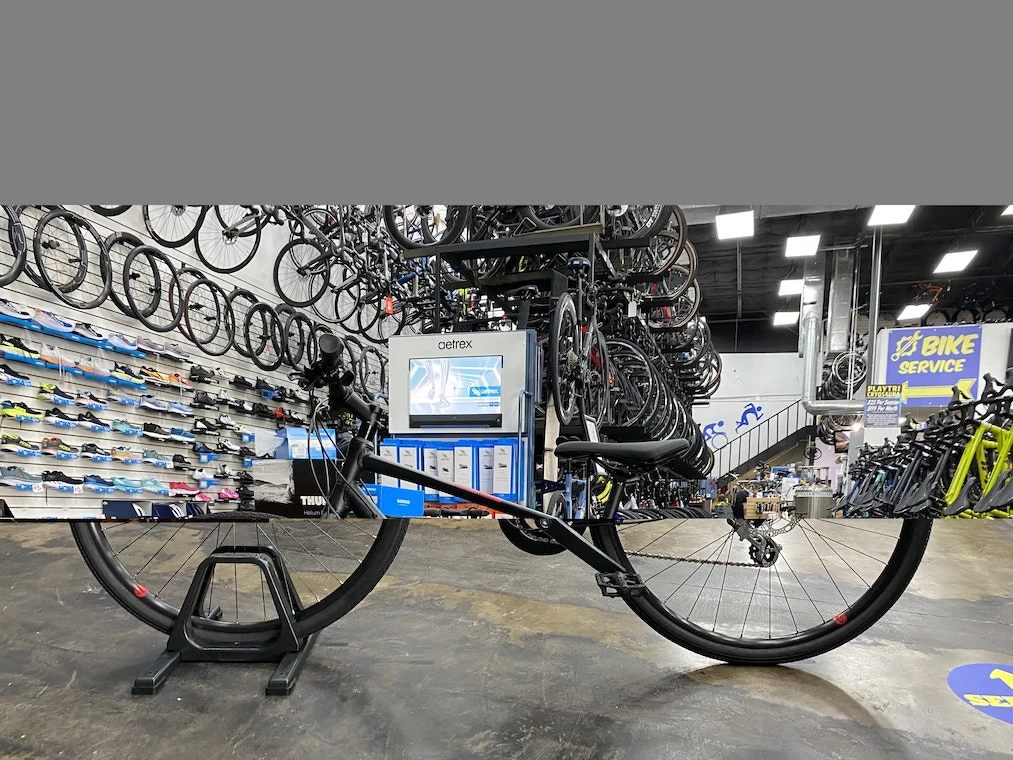 Fuji Absolute 1.9 Disc Shimano Altus - Satin Black 2022 5 Fuji Absolute 1.9 Disc Shimano Altus - Satin Black 2022 - Image 3