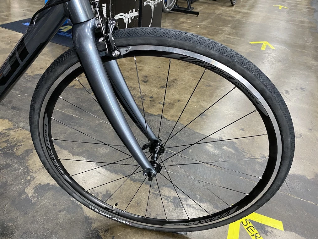 Fuji Sportif 2.3 Shimano Claris - Storm Silver 2020 7 Fuji Sportif 2.3 Shimano Claris - Storm Silver 2020 - Image 5