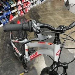 Fuji Dynamite 24" Sport - Silver 2021 -Fuji Sales Store NbUB5 g4bq0OXhPexV9XROk8A