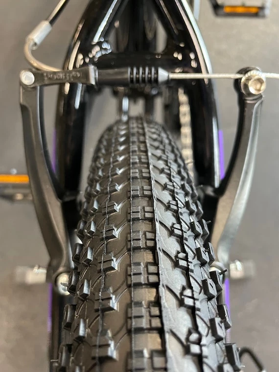 Fuji Dynamite 24" Sport Purple/Black Kids Bike 2022 14 Fuji Dynamite 24" Sport Purple/Black Kids Bike 2022 - Image 12