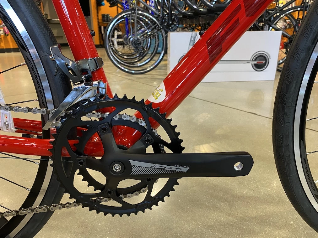 Fuji Sportif 2.3 Red with Microshift R8 Rim Brake 6 Fuji Sportif 2.3 Red with Microshift R8 Rim Brake - Image 4