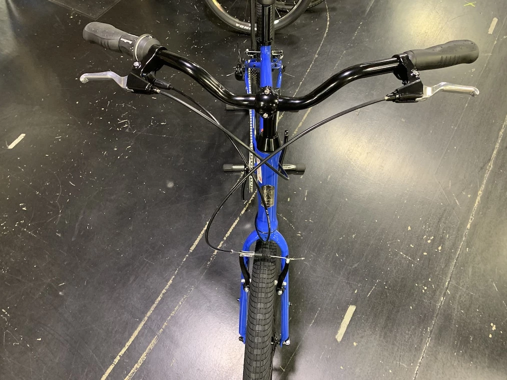 Fuji Captiva 7 - Blue 2021 4 Fuji Captiva 7 - Blue 2021 - Image 2