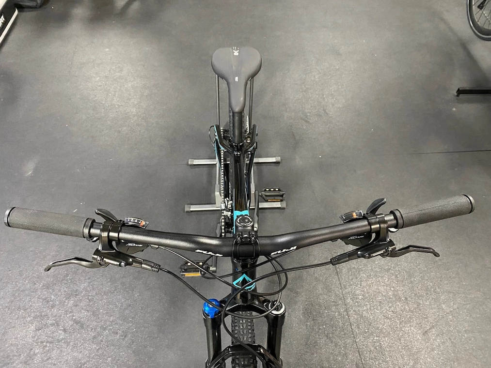 Fuji Nevada 27.5 1.5 Black 2022 10 Fuji Nevada 27.5 1.5 Black 2022 - Image 8