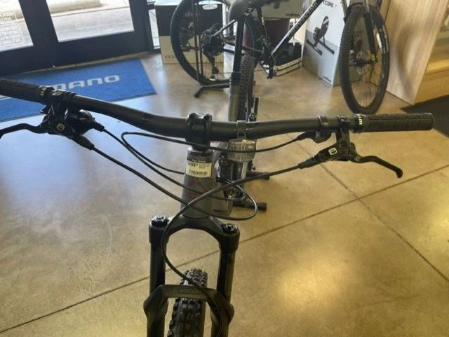 Fuji Auric 1.5 - 27.5 - Satin Hazy Silver 2022 16 Fuji Auric 1.5 - 27.5 - Satin Hazy Silver 2022 - Image 14