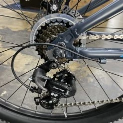 Fuji Adventure 27.5 ST Disc Shimano Tourney - Satin Gray 2022 -Fuji Sales Store UFHpu22658bNUypKcE3Oogykg