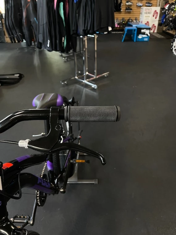 Fuji Dynamite 24" Sport Purple/Black Kids Bike 2022 9 Fuji Dynamite 24" Sport Purple/Black Kids Bike 2022 - Image 7