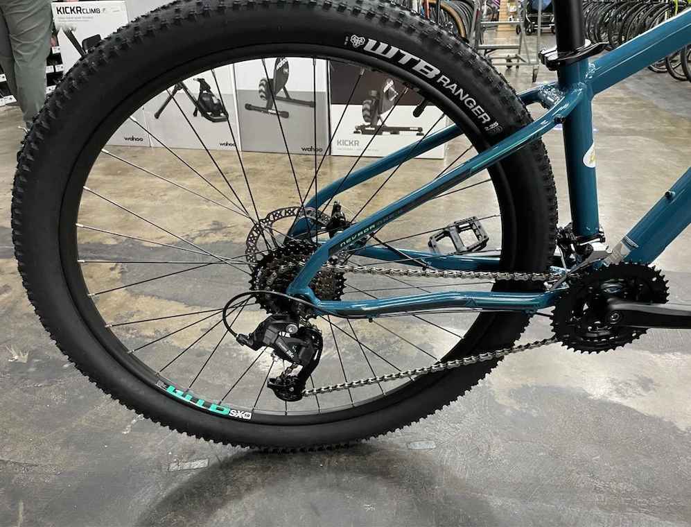 Fuji Nevada 27.5 1.9 - Dark Teal 2021 10 Fuji Nevada 27.5 1.9 - Dark Teal 2021 - Image 8