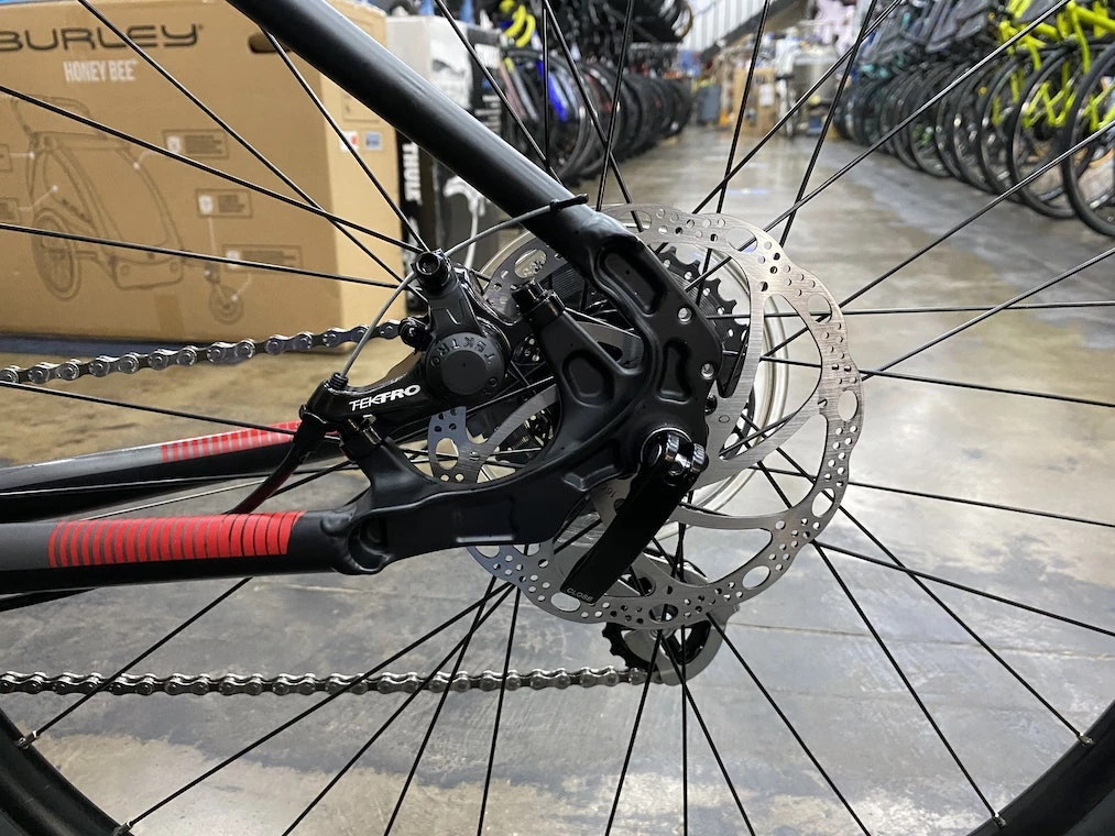 Fuji Absolute 1.9 Disc Shimano Altus - Satin Black 2022 12 Fuji Absolute 1.9 Disc Shimano Altus - Satin Black 2022 - Image 10