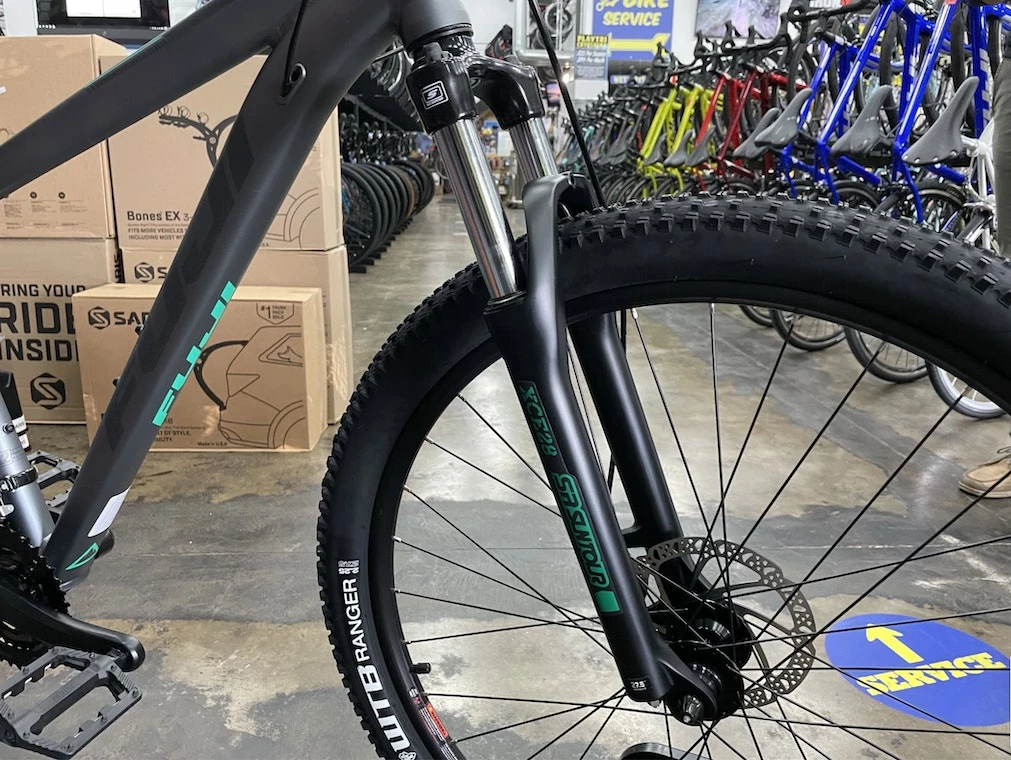 Fuji Nevada 27.5 1.9 - Satin Graphite 2021 12 Fuji Nevada 27.5 1.9 - Satin Graphite 2021 - Image 10