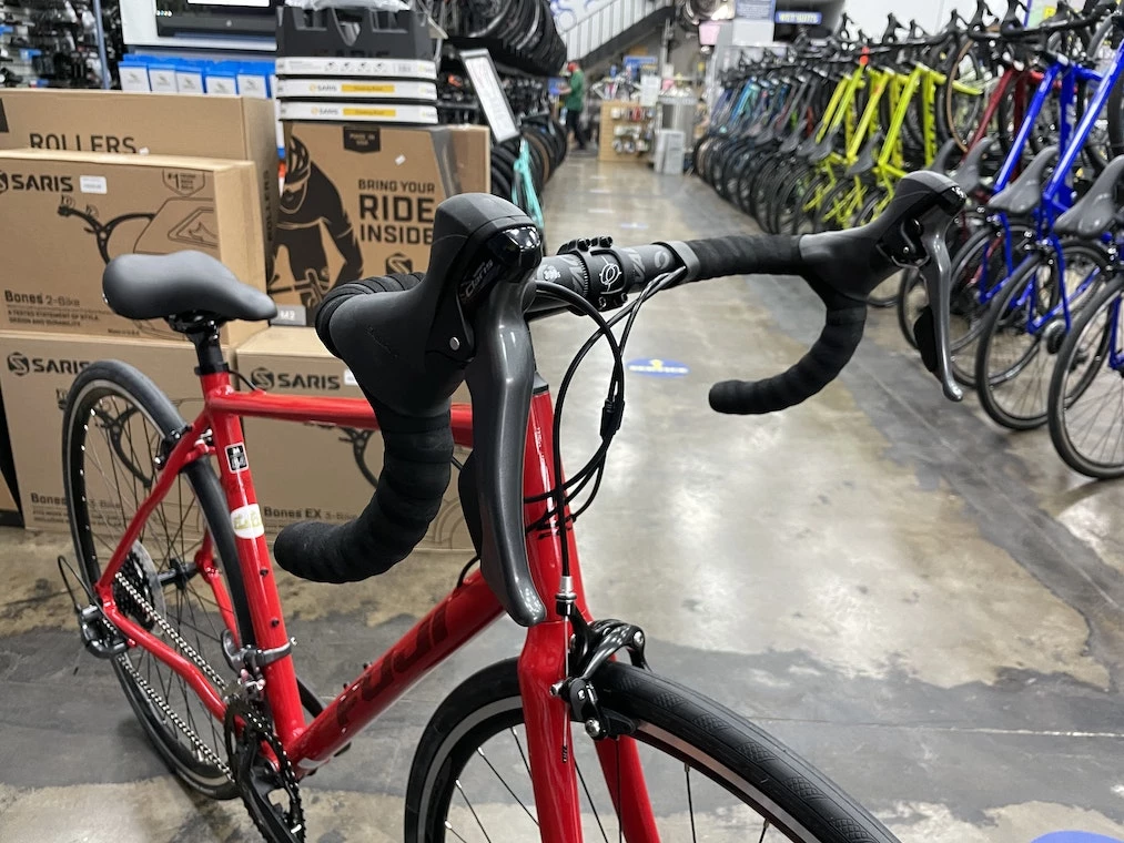 Fuji Sportif 2.3 Shimano Microshift R8 - Red 2021 13 Fuji Sportif 2.3 Shimano Microshift R8 - Red 2021 - Image 11