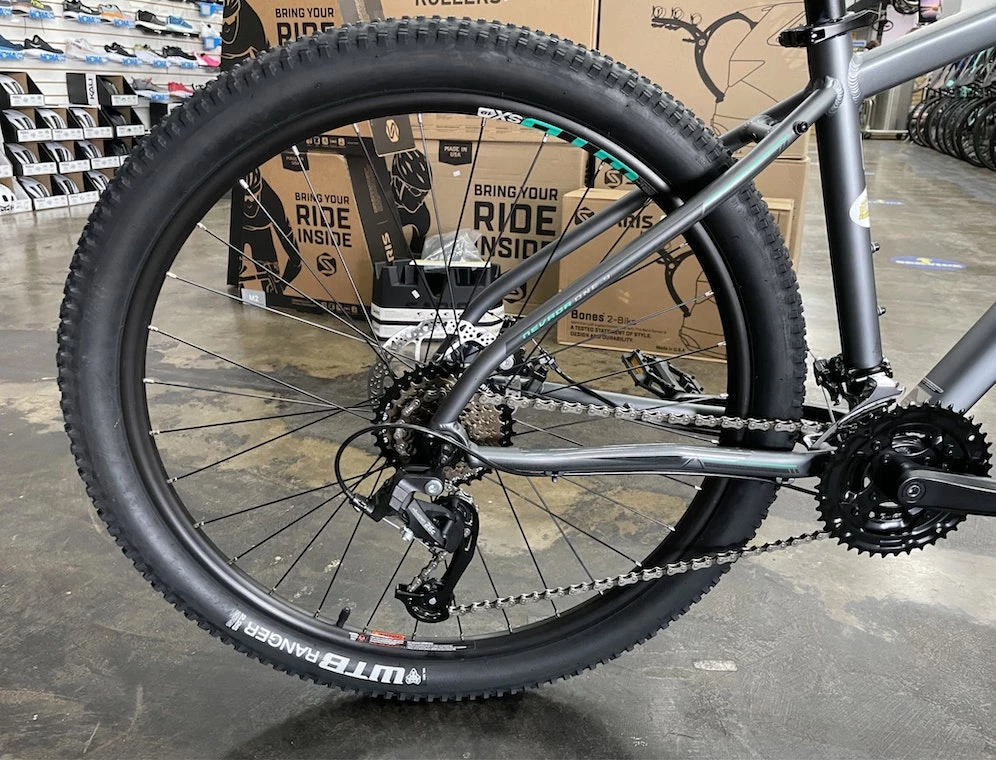 Fuji Nevada 27.5 1.9 - Satin Graphite 2021 7 Fuji Nevada 27.5 1.9 - Satin Graphite 2021 - Image 5