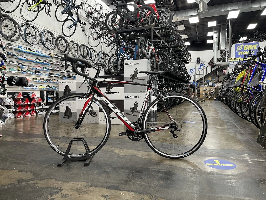 Fuji Altamira 2.2 Shimano 105 - 2013 demo 9 Fuji Altamira 2.2 Shimano 105 - 2013 demo - Image 7