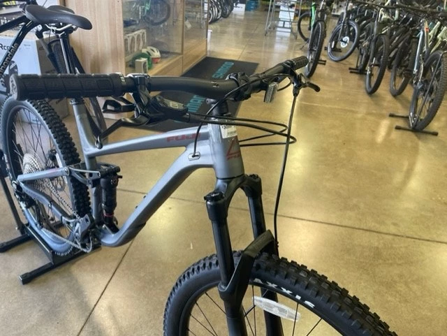 Fuji Auric 1.5 - 27.5 - Satin Hazy Silver 2022 14 Fuji Auric 1.5 - 27.5 - Satin Hazy Silver 2022 - Image 12