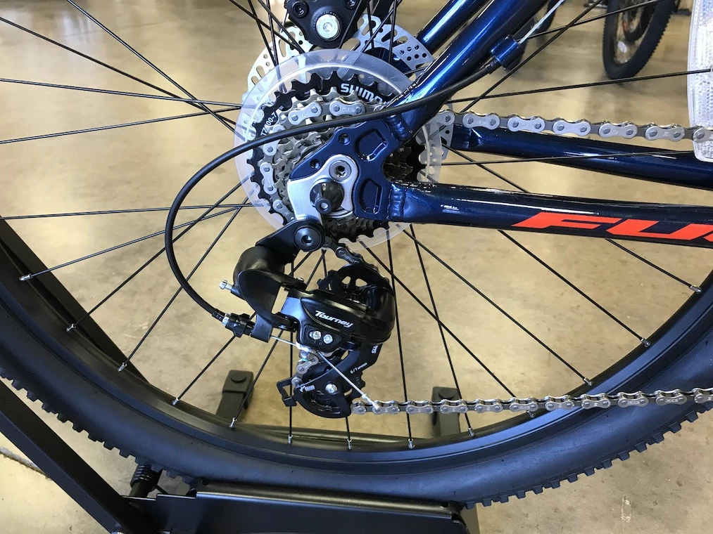 Fuji Adventure 27.5 Disc - Dark Blue 2022 4 Fuji Adventure 27.5 Disc - Dark Blue 2022 - Image 2