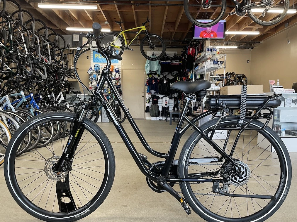 Fuji E-Crosstown LS - Black 2021 9 Fuji E-Crosstown LS - Black 2021 - Image 7