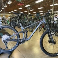 Fuji Auric 1.5 - 27.5 - Satin Hazy Silver 2022