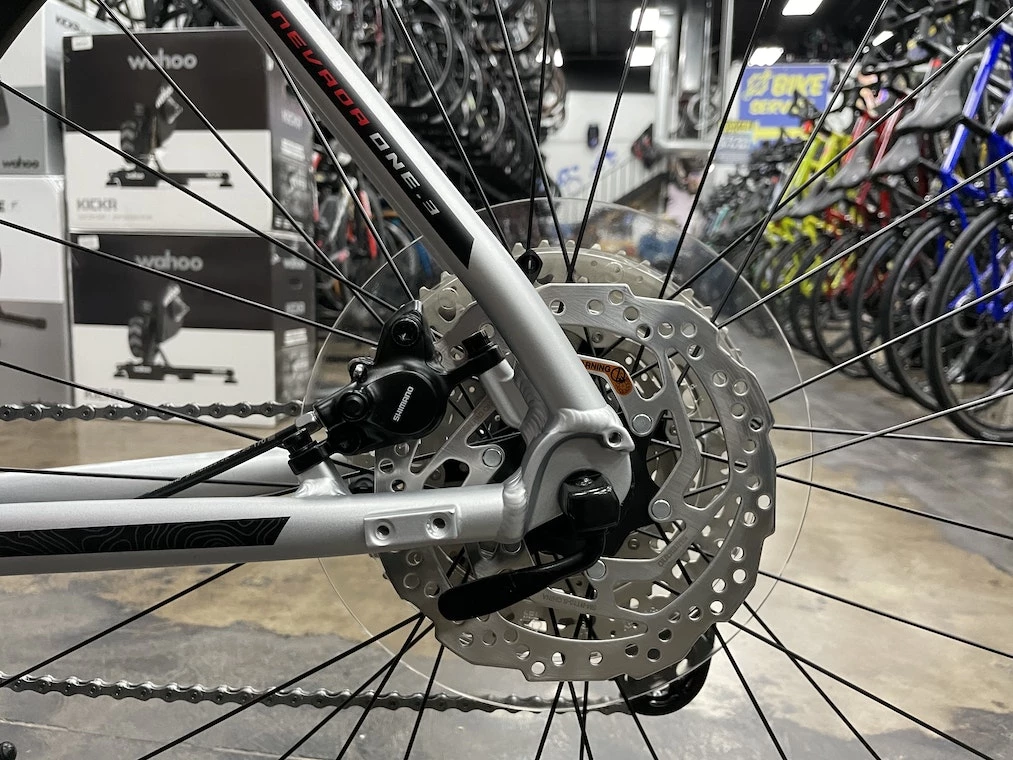 Fuji Nevada 1.3 Shimano Deore - Satin Silver 2022 14 Fuji Nevada 1.3 Shimano Deore - Satin Silver 2022 - Image 12