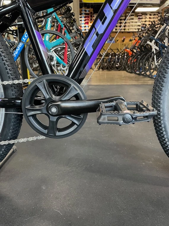 Fuji Dynamite 24" Sport Purple/Black Kids Bike 2022 11 Fuji Dynamite 24" Sport Purple/Black Kids Bike 2022 - Image 9