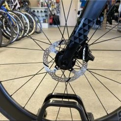 Fuji Norcom Straight 2.1 - Carbon Tri Bike: Integrated Cockpit, Ultegra Di2, Vision 55 Carbon Race Wheels 2022 -Fuji Sales Store url0LEUYhmNWT5PblYUcl 7Jw