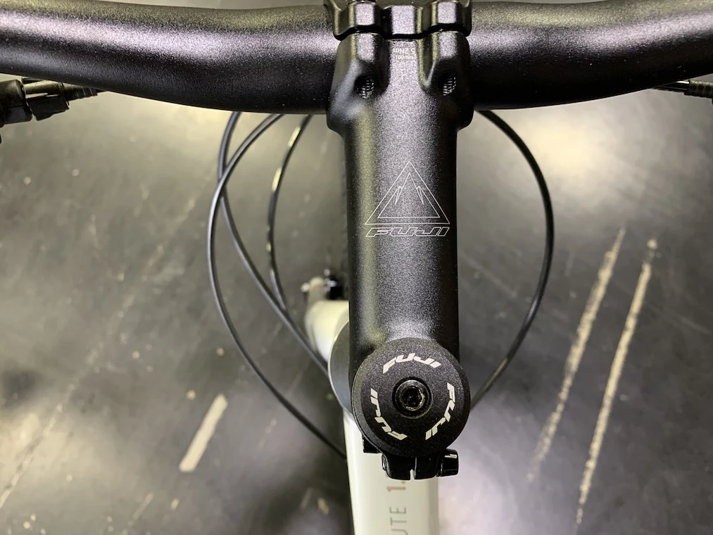 Fuji Absolute 1.7 ST - Silver 2022 7 Fuji Absolute 1.7 ST - Silver 2022 - Image 5