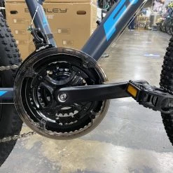 Fuji Adventure 27.5 ST Disc Shimano Tourney - Satin Gray 2022 -Fuji Sales Store yb6DDYcHDGvdaDaRtFEwoijaM